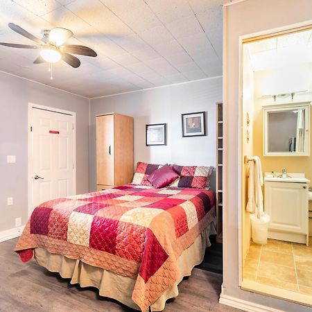 Port Rowan Bayside Cottage Rentals מראה חיצוני תמונה